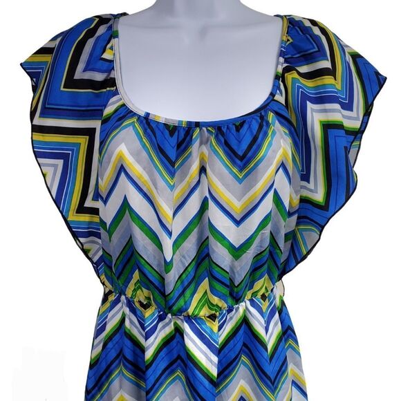 Fluttery chevron dress with elastic-cinched waist by 6degrees / Women's Small - Picture 2 of 6